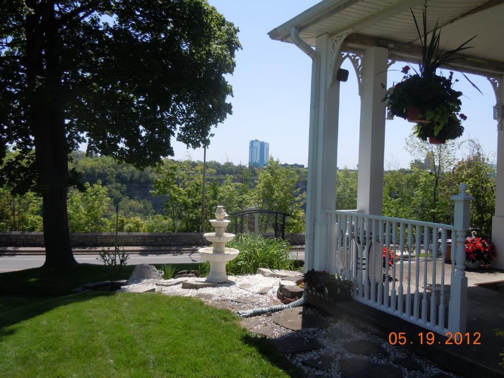 Glen Mhor Bed And Breakfast Niagarawatervallen Buitenkant foto