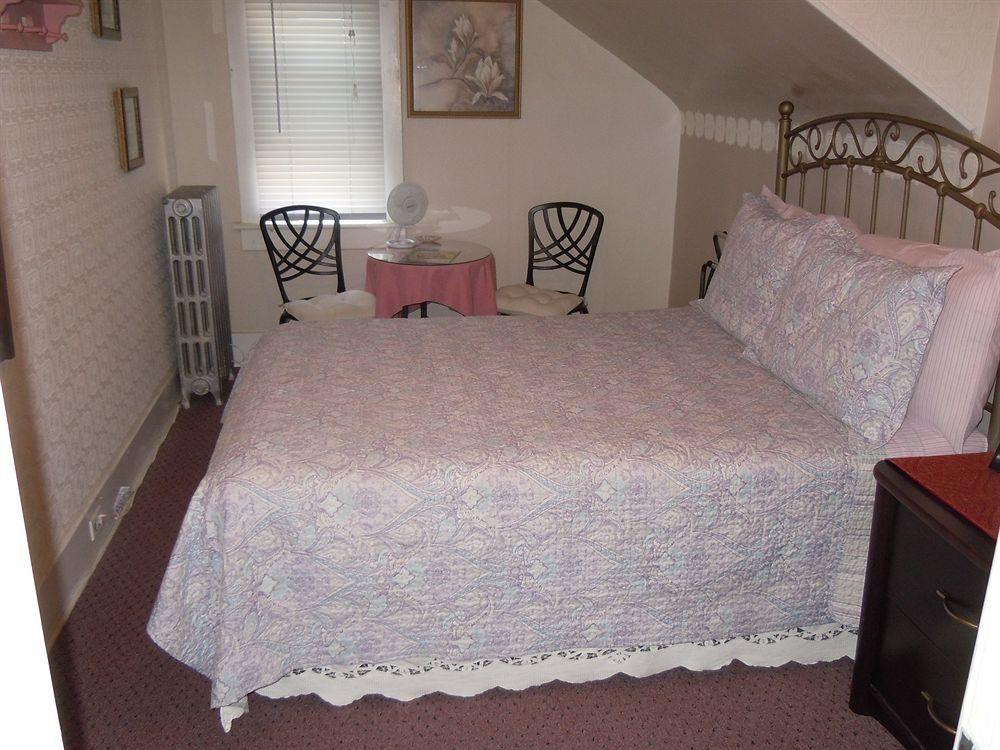 Glen Mhor Bed And Breakfast Niagarawatervallen Buitenkant foto