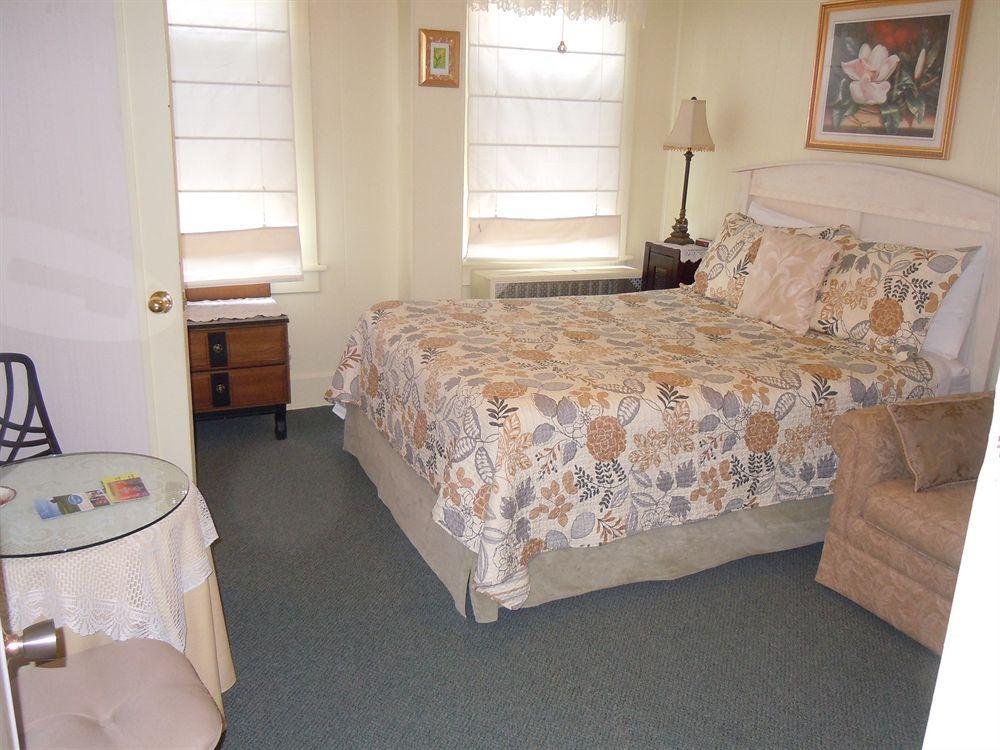 Glen Mhor Bed And Breakfast Niagarawatervallen Buitenkant foto