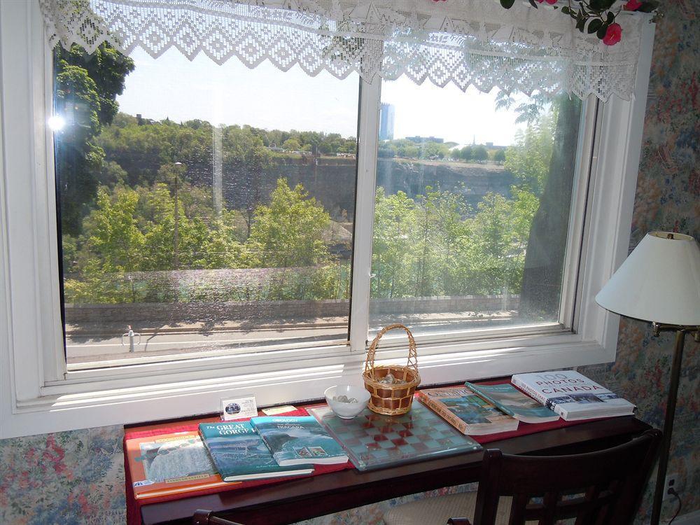 Glen Mhor Bed And Breakfast Niagarawatervallen Buitenkant foto