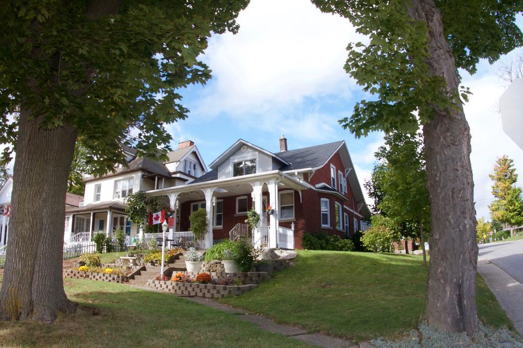 Glen Mhor Bed And Breakfast Niagarawatervallen Buitenkant foto