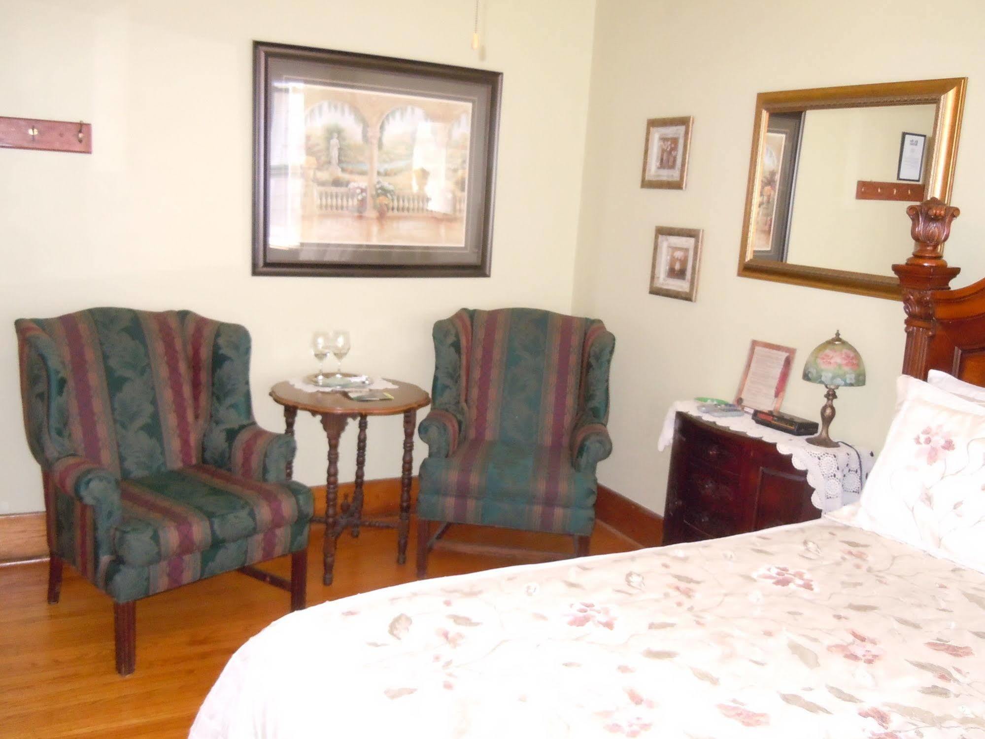Glen Mhor Bed And Breakfast Niagarawatervallen Buitenkant foto